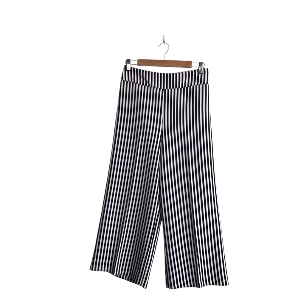 Express Size 6 Black White Stripes High Rise Stretch Culottes Pants Wide Leg NEW